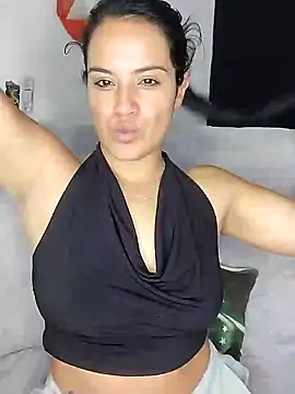 zhayra rose online show from 01.03.25