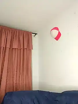 zhayra rose online show from 01.30.25