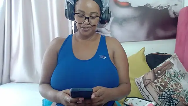 Snapshot of Charlie-Crawford chatting on 03.02.26 Charlie-Crawford online show from 03.02.26