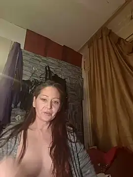 Snapshot of dominatrixredsonyja chatting on 03.17.25 dominatrixredsonyja online show from 03.17.25