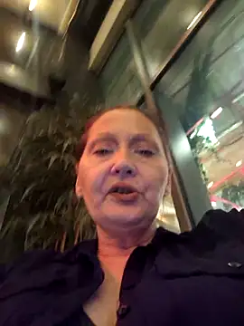 Snapshot of dominatrixredsonyja chatting on 12.19.25 dominatrixredsonyja online show from 12.19.25