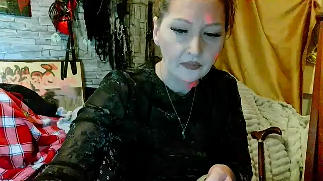 Snapshot of dominatrixredsonyja chatting on 02.07.26 dominatrixredsonyja online show from 02.07.26