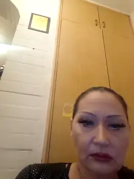 Snapshot of dominatrixredsonyja chatting on 02.19.26 dominatrixredsonyja online show from 02.19.26