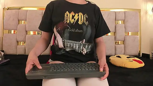 ttata 3 online show from 03.10.25