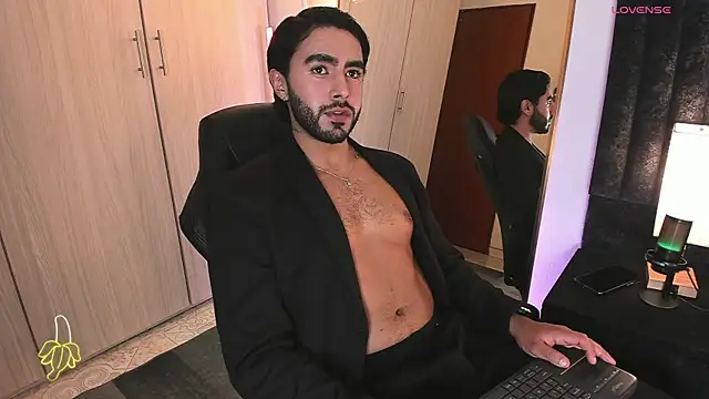 ItsMeEros online show from 06.11.26