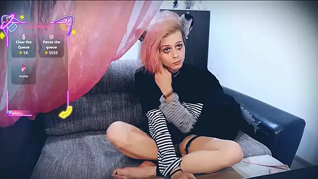 Littlepinkcat online show from 09.19.25