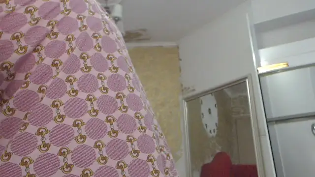 Snapshot of AnnaBellaLuckyXOXO chatting on 02.26.25 AnnaBellaLuckyXOXO online show from 02.26.25