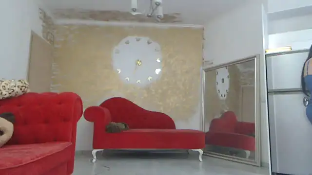 Snapshot of AnnaBellaLuckyXOXO chatting on 03.22.25 AnnaBellaLuckyXOXO online show from 03.22.25