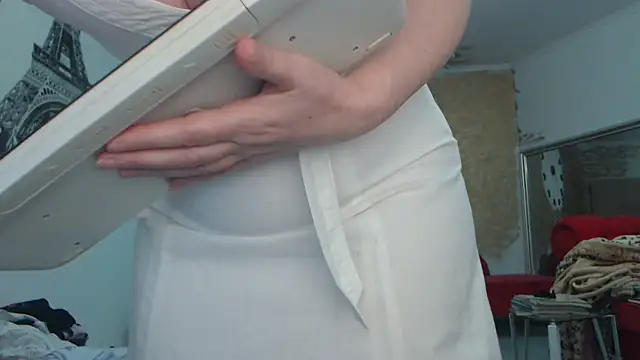 Snapshot of AnnaBellaLuckyXOXO chatting on 11.26.25 AnnaBellaLuckyXOXO online show from 11.26.25