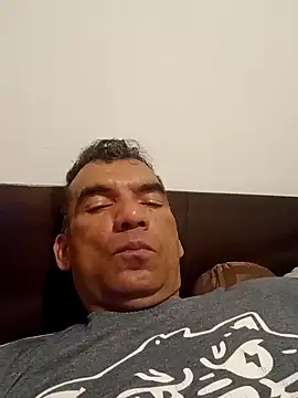 Snapshot of Daddy1972 chatting on 01.26.25 Daddy1972 online show from 01.26.25