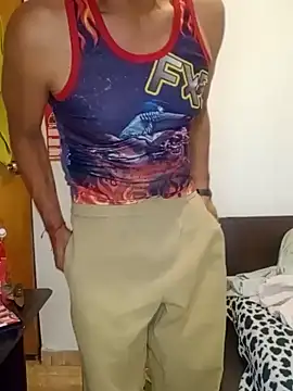 Snapshot of Daddy1972 chatting on 02.07.25 Daddy1972 online show from 02.07.25