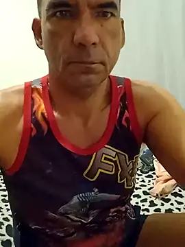 Snapshot of Daddy1972 chatting on 02.16.25 Daddy1972 online show from 02.16.25