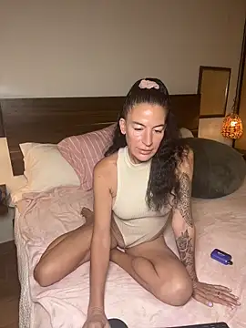 Charlieinparadise online show from 07.21.26