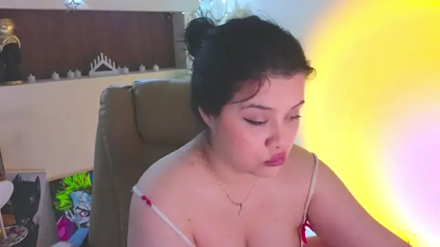 Malika uAngel online show from 04.21.26
