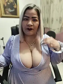 Dalessa Bigtits online show from 06.17.26