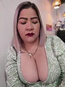 Dalessa Bigtits online show from 06.17.26