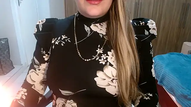Aliceescobar online show from 05.26.26