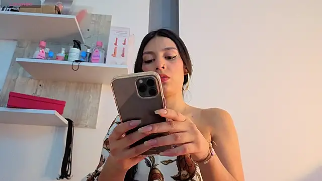 Snapshot of PIA_STONE chatting on 10.15.25 PIA STONE online show from 10.15.25