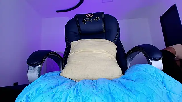 naomi kyse online show from 04.22.26