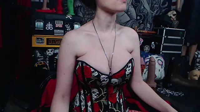 Snapshot of Silentmary chatting on 03.10.25 Silentmary online show from 03.10.25