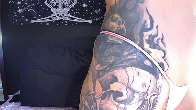 EvangelineCors online show from 03.19.25