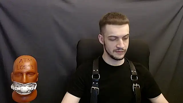 Snapshot of _Damien_thorn_ chatting on 12.12.24 Damien thorn online show from 12.12.24