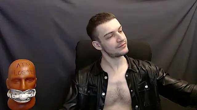 Snapshot of _Damien_thorn_ chatting on 12.20.24 Damien thorn online show from 12.20.24