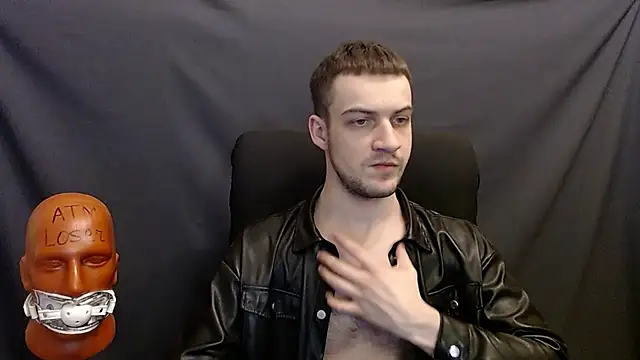 Snapshot of _Damien_thorn_ chatting on 12.22.24 Damien thorn online show from 12.22.24