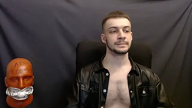 Snapshot of _Damien_thorn_ chatting on 12.28.24 Damien thorn online show from 12.28.24