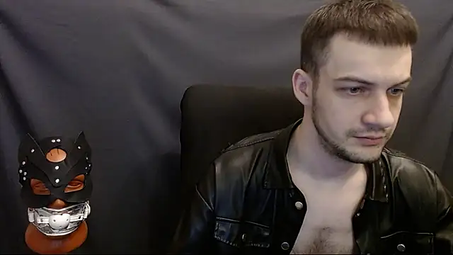 Snapshot of _Damien_thorn_ chatting on 01.12.25 Damien thorn online show from 01.12.25