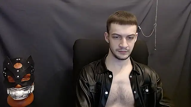 Snapshot of _Damien_thorn_ chatting on 01.12.25 Damien thorn online show from 01.12.25