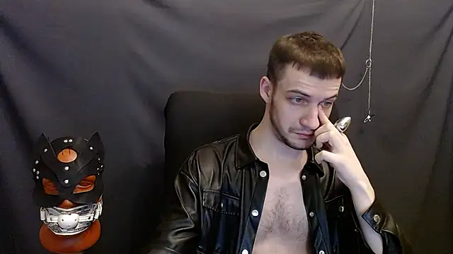 Snapshot of _Damien_thorn_ chatting on 01.13.25 Damien thorn online show from 01.13.25