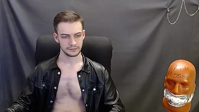 Snapshot of _Damien_thorn_ chatting on 02.08.25 Damien thorn online show from 02.08.25