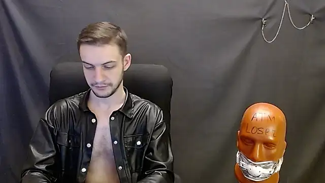 Snapshot of _Damien_thorn_ chatting on 02.08.25 Damien thorn online show from 02.08.25