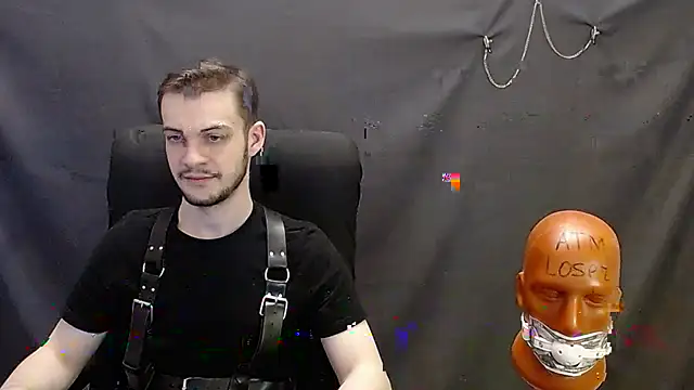 Snapshot of _Damien_thorn_ chatting on 02.12.25 Damien thorn online show from 02.12.25