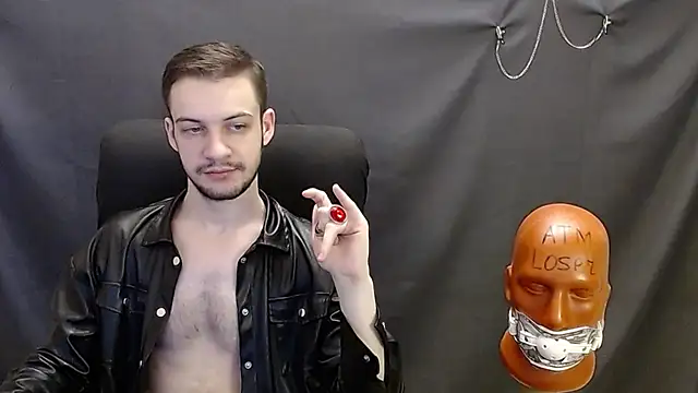 Snapshot of _Damien_thorn_ chatting on 02.14.25 Damien thorn online show from 02.14.25