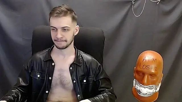 Snapshot of _Damien_thorn_ chatting on 03.04.25 Damien thorn online show from 03.04.25