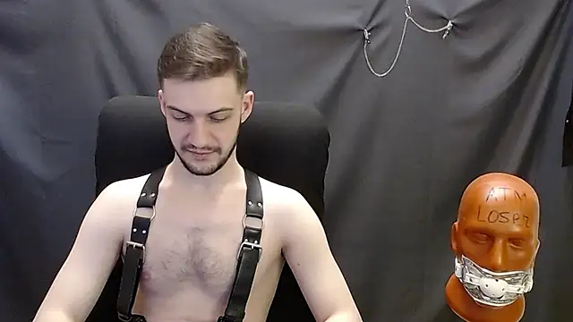 Snapshot of _Damien_thorn_ chatting on 03.08.25 Damien thorn online show from 03.08.25