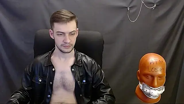 Snapshot of _Damien_thorn_ chatting on 03.18.25 Damien thorn online show from 03.18.25