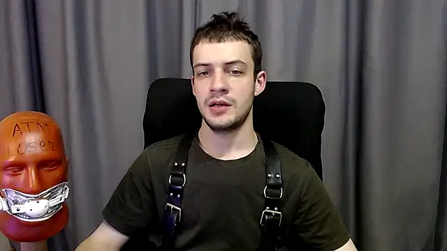 Snapshot of _Damien_thorn_ chatting on 09.15.25 Damien thorn online show from 09.15.25