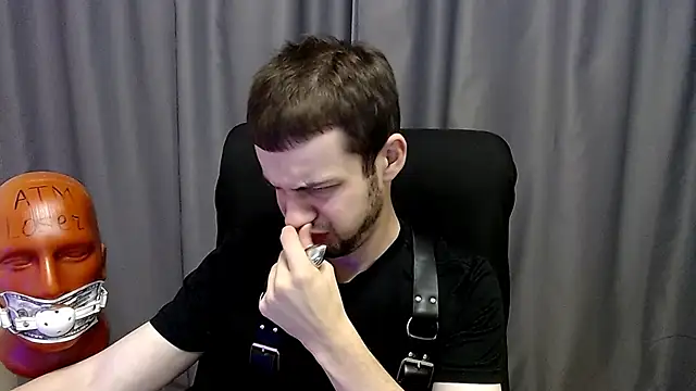 Snapshot of _Damien_thorn_ chatting on 09.19.25 Damien thorn online show from 09.19.25