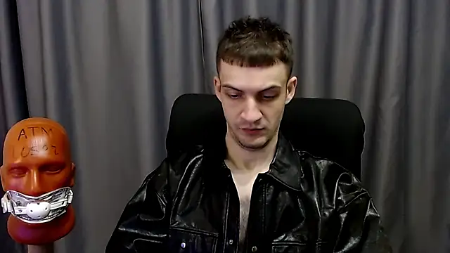 Snapshot of _Damien_thorn_ chatting on 10.14.25 Damien thorn online show from 10.14.25