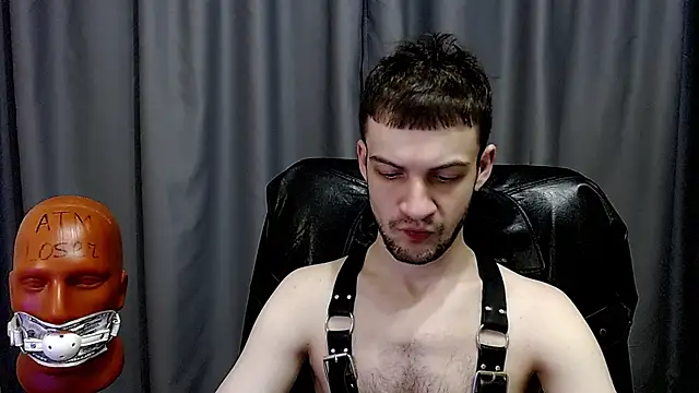 Snapshot of _Damien_thorn_ chatting on 10.30.25 Damien thorn online show from 10.30.25