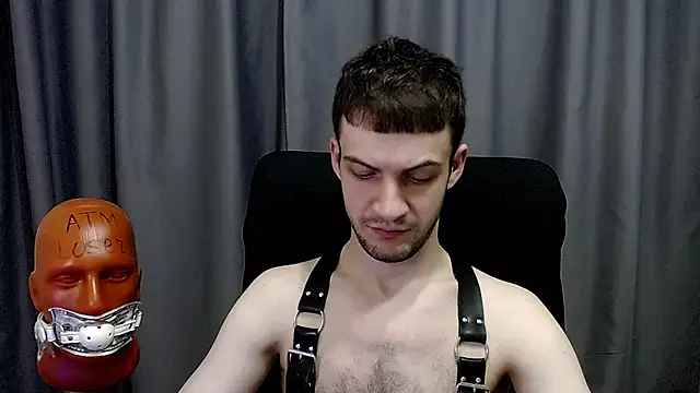 Snapshot of _Damien_thorn_ chatting on 11.02.25 Damien thorn online show from 11.02.25