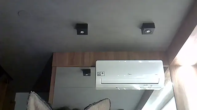 Skinny-Kitten online show from 10.08.25