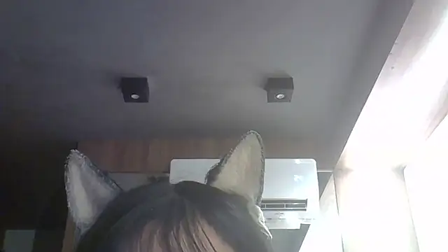 Skinny-Kitten online show from 04.25.26