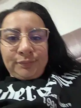 Abril Luv online show from 02.23.26