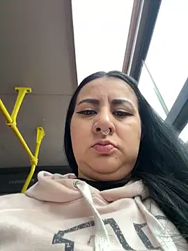 Abril Luv online show from 05.30.26