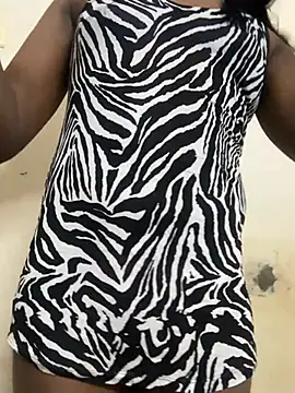 Snapshot of Femcrossy chatting on 02.04.25 Femcrossy online show from 02.04.25