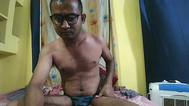 Snapshot of Cute_boy2000 chatting on 03.19.25 Cute boy2000 online show from 03.19.25